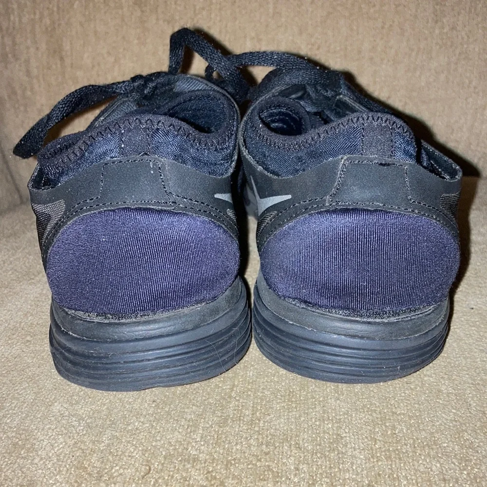 NIKE Lunarlon Womens Sneakers Size 8